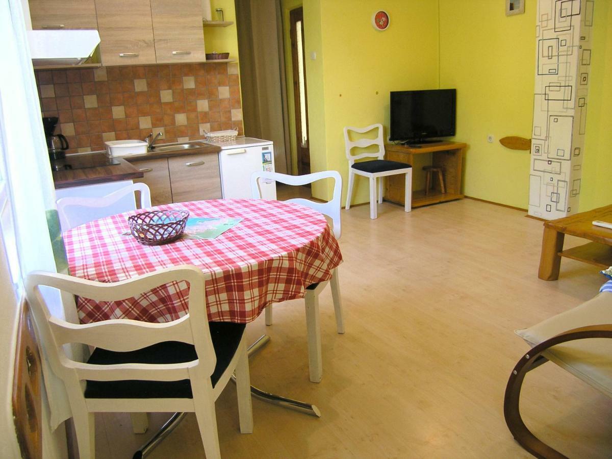 Apartment Danilo Кърк Екстериор снимка